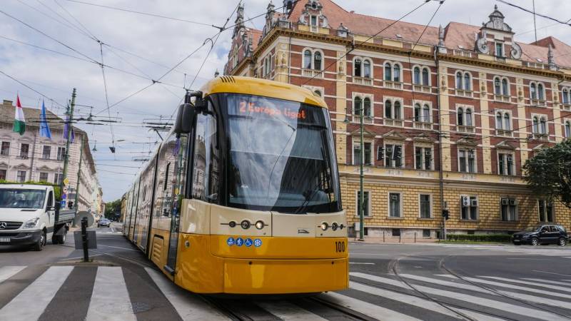 Pesa villamosok Szegeden: valóban Uniós kötöttpályás közlekedés