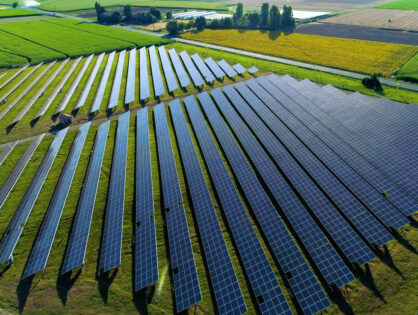 Tovább zöldül Szeged: jövő tavaszra a naperőműparkok városa leszünk